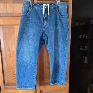 Blue Boyfriend Jeans with Relaxed Fit